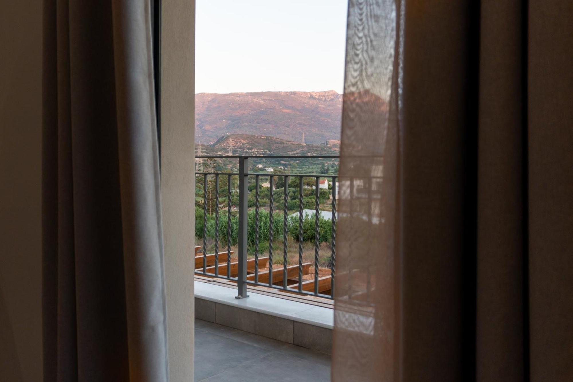 Itida Suites Сития Екстериор снимка
